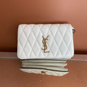YSL Beautiful white leather purse